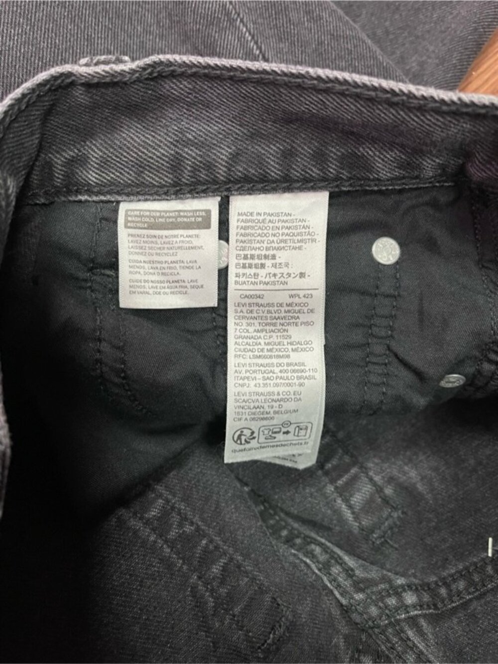 Levi’s Big E 80s Mom Jeans Black High Rise Tapered Women’s 26 - Picture 12 of 13